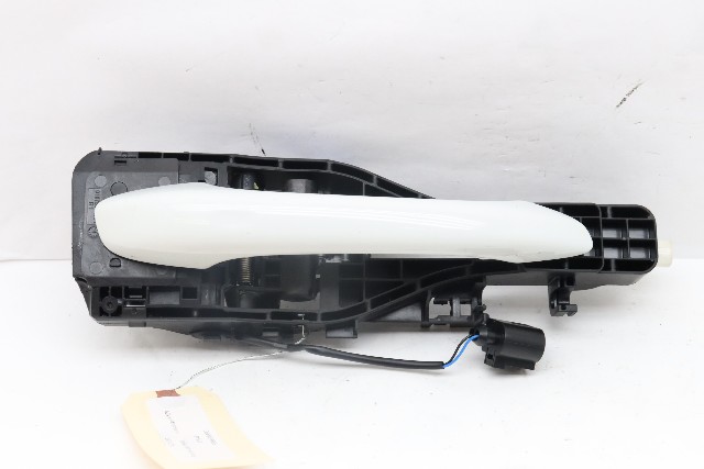 2015 2016 2017 2018 Porsche Macan Rear Door Handle Bracket Right 95B839886C OEM