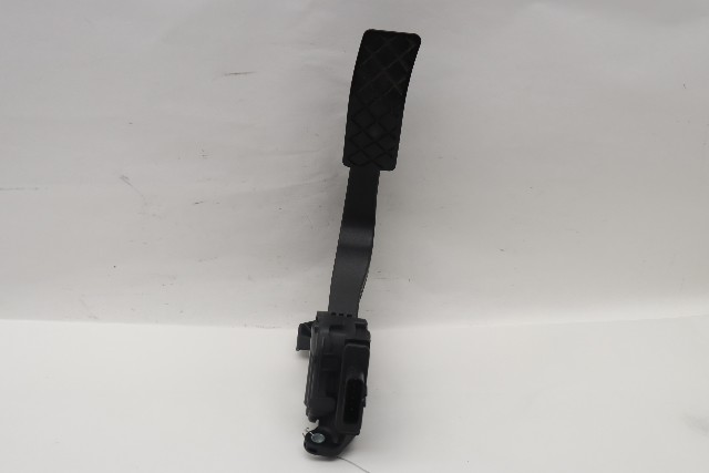 2018 Porsche Macan Accelerator Gas Pedal - 8K1723523A OEM