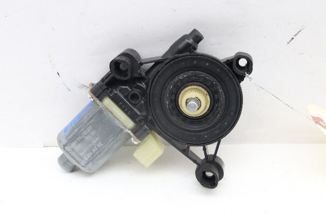 2015-2021 Porsche Macan Front Power Window Motor Right OEM