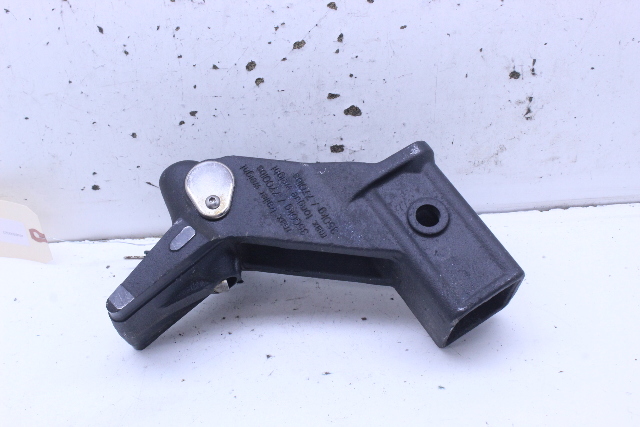 2010-2016 Land Rover LR4 Trailer Hitch Receiver Release KNB500023 OEM