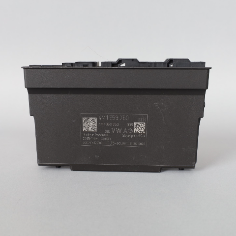 2017 Audi Q7 Front Seat Control Module OEM Used