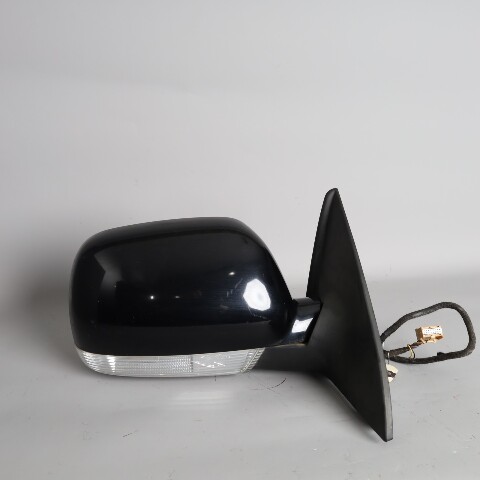 2004-2007 Volkswagen Touareg Right Side View Door Mirror OEM Used