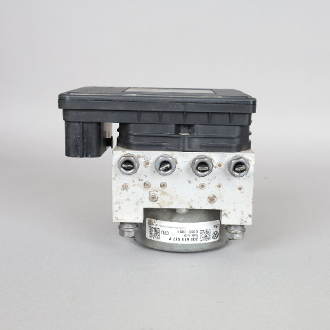 2015-2017 Volkswagen Golf ABS Anti Lock Brake Pump  5Q0614517J OEM Used