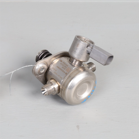 2012-2014 BMW 135i 335i 535i X5 N55 High Pressure Fuel Pump 13517610761 OEM