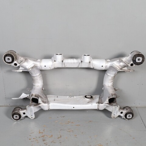2004-2010 BMW 525i 530i 545i Rear Suspension Crossmember 33316770828 OEM Used