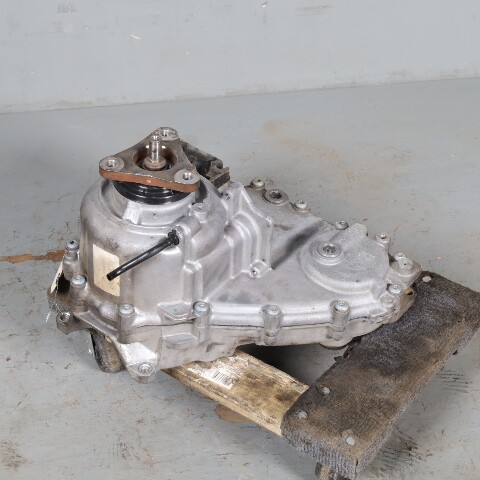 2011-2012 BMW X5 X6 3.0 N55 Transfer Case 27107635753 OEM Used