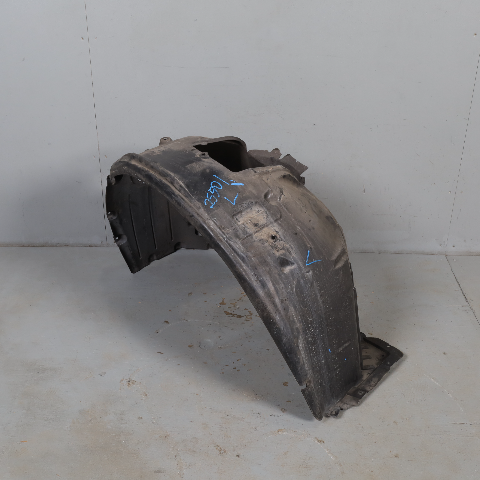 2004-2007 BMW 645ci 650i Front Right Passenger Fender Liner OEM 51717009715