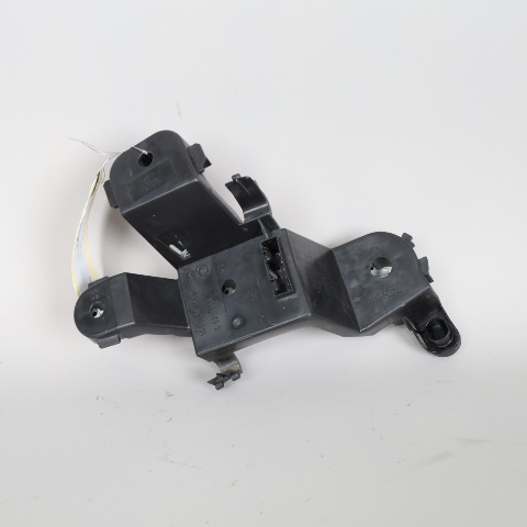 2004-2007 BMW 525i 530i Right Tail Light Bulb Socket Holder 6923306 OEM