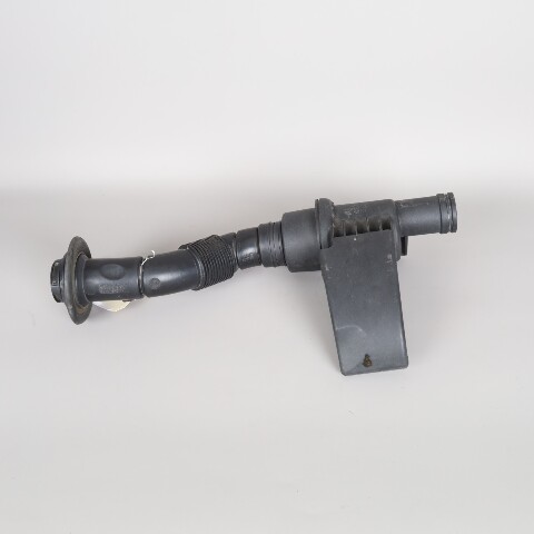 2003-2005 BMW Z4 E85 Air Cleaner Intake Tube OEM 13747514863