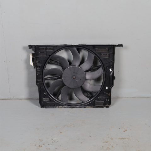 2011-2016 BMW 535i 640i 740i Radiator Cooling Fan 17427647652 OEM Used