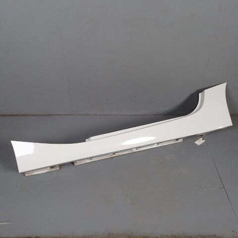 2003-2008 BMW Z4 E85 Left Rocker Panel Molding White 51717068853 OEM Used