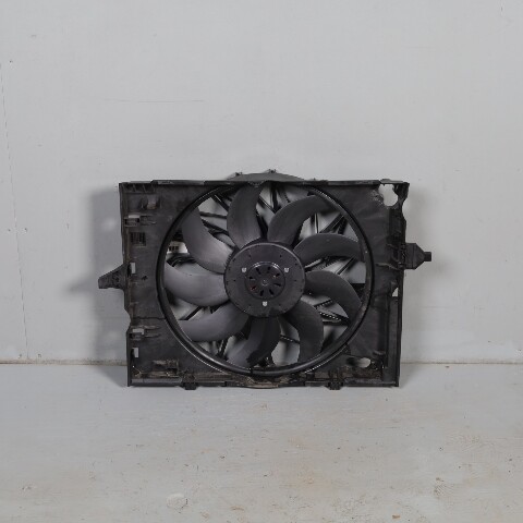 2006-2010 BMW 550i 650i Radiator Fan OEM 17427534911