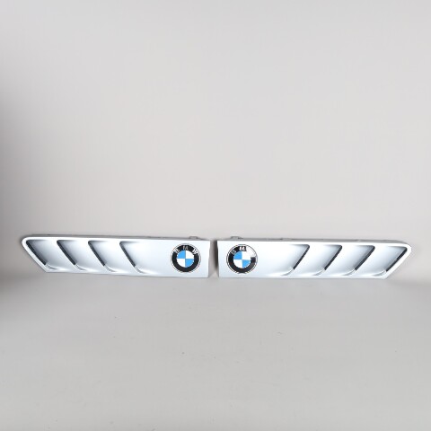 1996-2002 BMW Z3 Fender Grille Set Pair Right / Left 51130031435 OEM