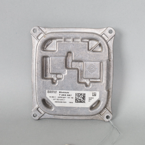 2011-2013 BMW 328i 335i LED Turn Signal Control Module 63117263087 OEM Used