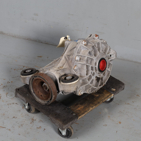 2013-2019 Jaguar XJ 3.0 Rear Axle Differential Carrier C2D23158 OEM Used