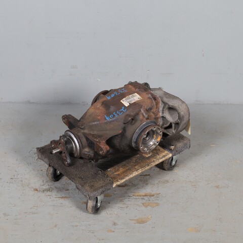 2007-2009 BMW 328xi Rear Differential Carrier 33107566186 OEM Used