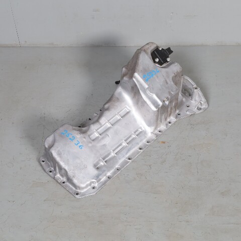 2007-2011 BMW 128i 328i 528i Z4 3.0 Engine Oil Pan 11137552414 OEM Used
