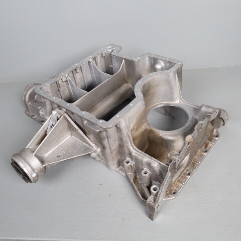 2004-2006 BMW X5 4.4 4.8 Upper Engine Oil Pan  11137539009 OEM Used