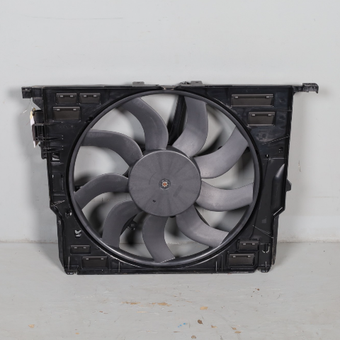 2011-2016 BMW 535i 640i 740i Radiator Cooling Fan 17427647652 OEM Used