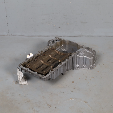 2009-2019 BMW 550i 650i 750i X5 X6 Upper Oil Pan 11137621070 OEM