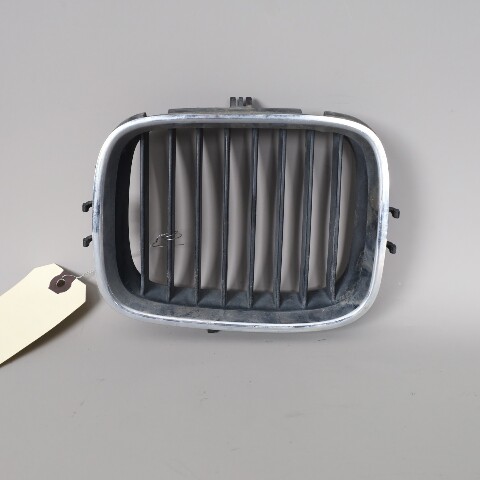 1991-1997 BMW 840i 850i Left Driver Front Bumper Grille OEM 51138124271
