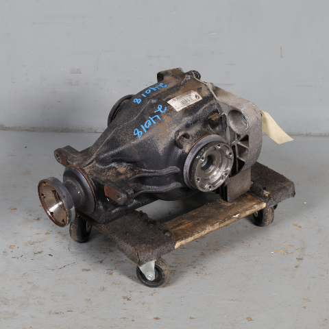 2006-2008 BMW 750Li Rear Axle Differential Carrier 33107537986 OEM Used