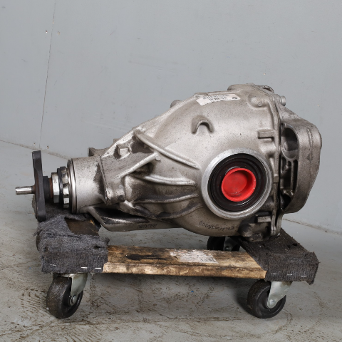 2009-2012 BMW 750i Rear Axle Differential Carrier 33107577097 OEM Used