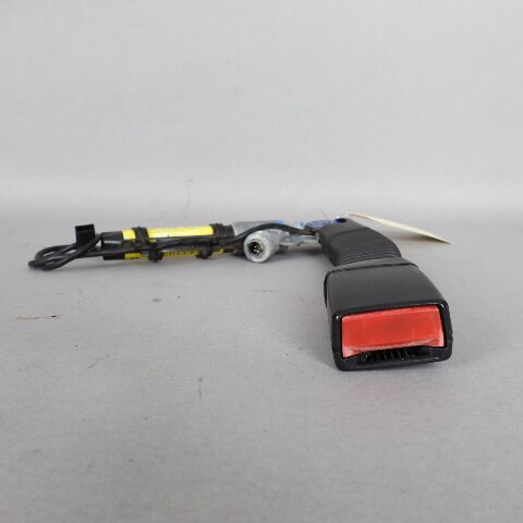 04-10 BMW X3 04-06 BMW X5 Left front Seat Belt Buckle 72117078041 OEM Used