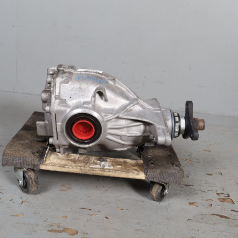2010‑2017 BMW 535i 740i Rear Differential Carrier 33107584448 OEM Used