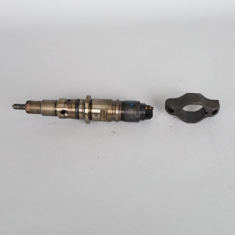 2013-2018 Ram 2500 3500 6.7 Fuel Injector 68210105AA OEM Used