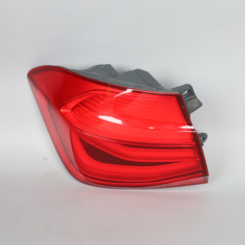 2018 BMW 330e 330i 340i Left Tail Light Smoked Lense 63217456517 OEM Used