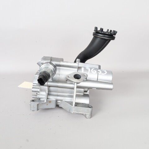 2008-2010 Porsche Cayenne 4.8 Engine Oil Pump 94810701302 OEM Used