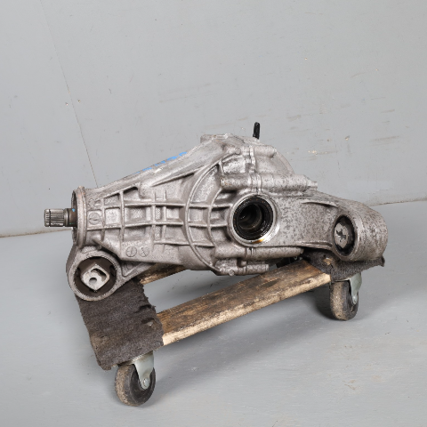 2011-2014 Porsche Cayenne 3.0 Rear Differential Carrier 95835001020 OEM Used