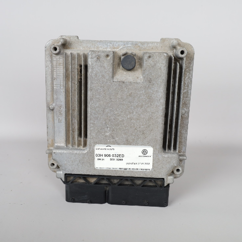 2009-2010 Volkswagen Touareg 3.6 Engine Computer ECM DME 03H906032ED OEM Used