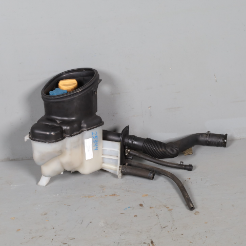 2000-2004 Porsche Boxster 986 Coolant Expansion Tank Bottle 99610604710 OEM Used