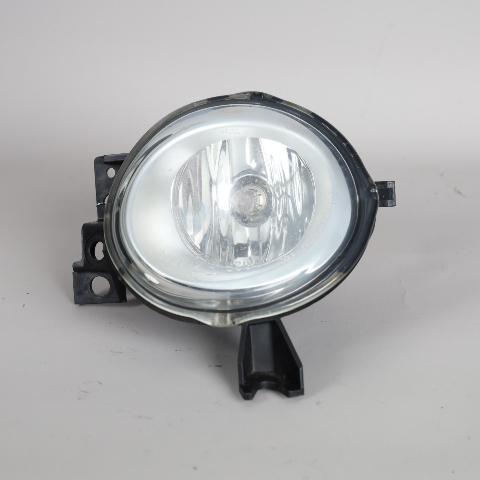 2007-2010 Volkswagen Touareg Right Fog Light 7L5941700D OEM Used
