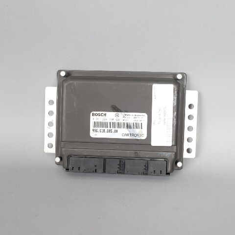 2000-2001 Porsche 911 Boxster Engine Computer ECU DME 99661860500 OEM Used 24348