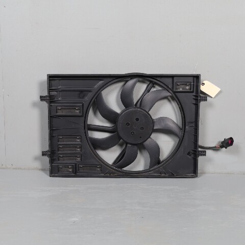 2015-2016 Volkswagen Golf Radiator Fan Motor Shroud 5QM959455B OEM Used NOTE