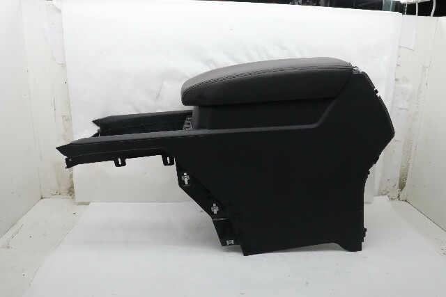 2018 2019 2020 Volkswagen Atlas Center Console Arm Rest OEM