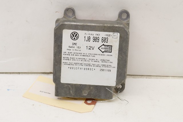 1999-2003 Volkswagen Eurovan SRS Airbag Control Module OEM