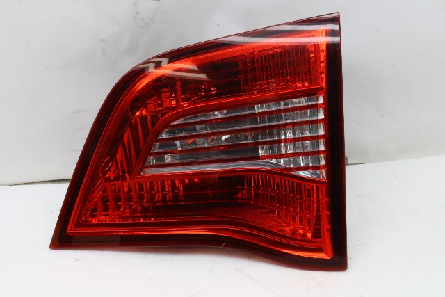 2009 2010 2011 2012 Volkswagen Routan Tail Light Lamp Right