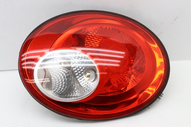 2006 2007 2008 2009 2010 Volkswagen Beetle Tail Light Lamp Right OEM