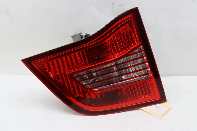 2009 2010 2011 2012 Volkswagen Routan Tail Light Lamp Left