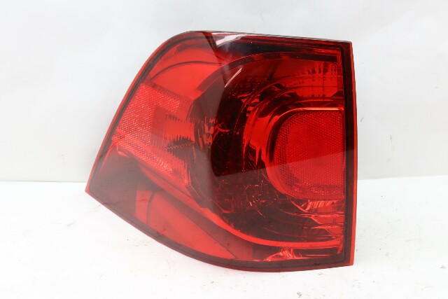 2009 2010 2011 2012 Volkswagen Routan Tail Light Lamp Left