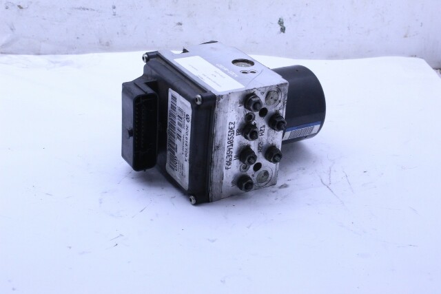 2007 Volkswagen Passat Abs Anti Lock Brake Pump - 3C0614109A OEM