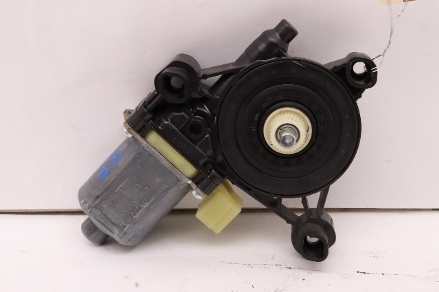 2015-2017 Volkswagen Golf Front Power Window Motor Right OEM