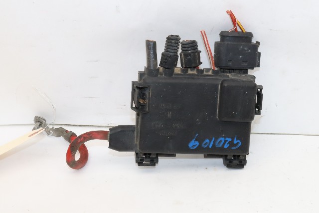 2002 2003 Volkswagen Eurovan Fuse Relay Box OEM