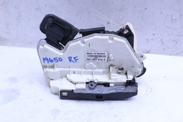 2013 Volkswagen Passat Front Door Lock Latch Right - 5K1837016E OEM