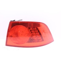 2004 2005 Volkswagen Phaeton Tail Light Lamp Right 3D0945096C OEM