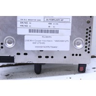 2005 Mini Cooper AM FM Radio CD Player 65126961275 OEM